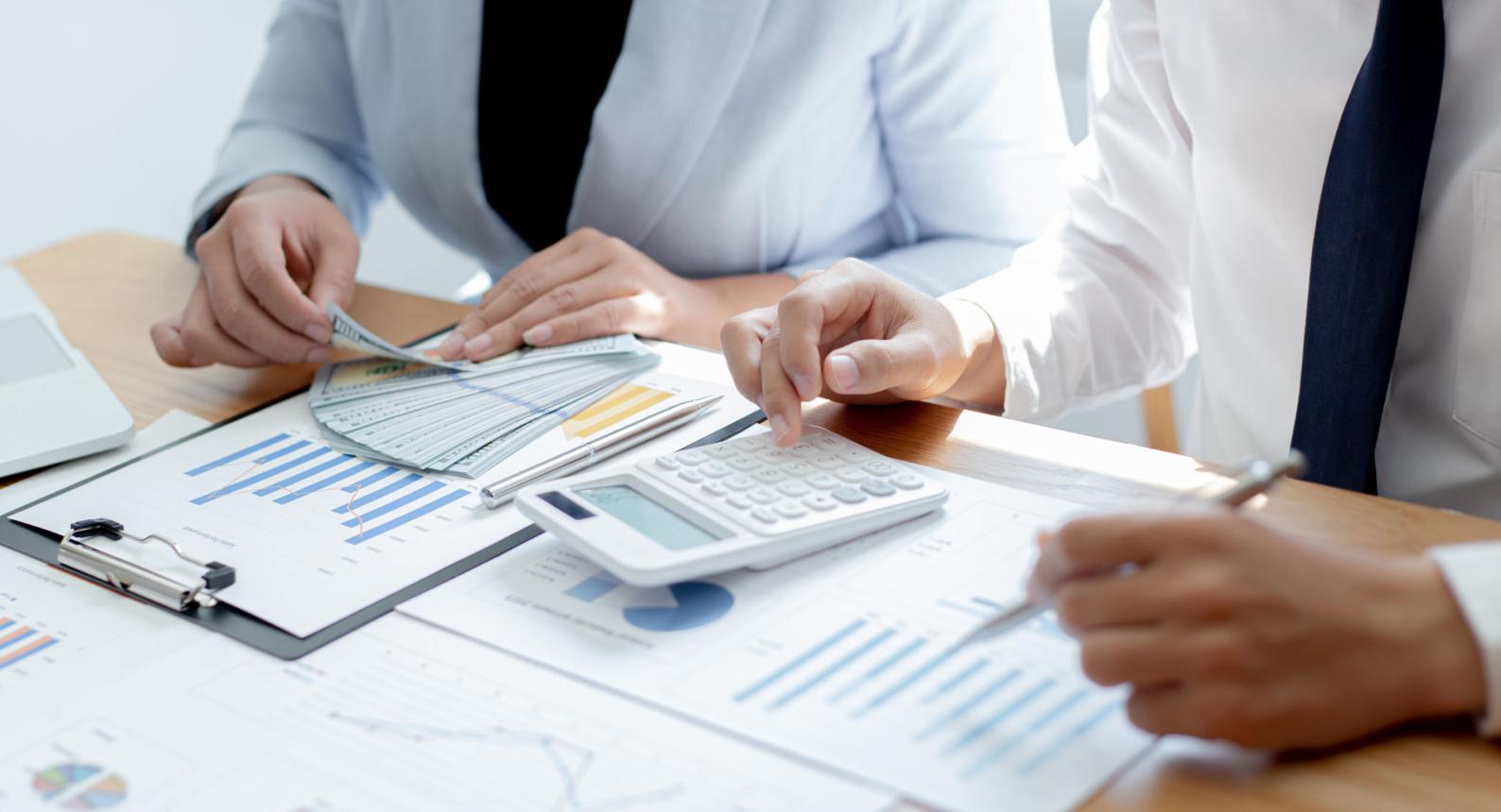 Why Choose Our Payroll Accounting Services in Abu Dhabi