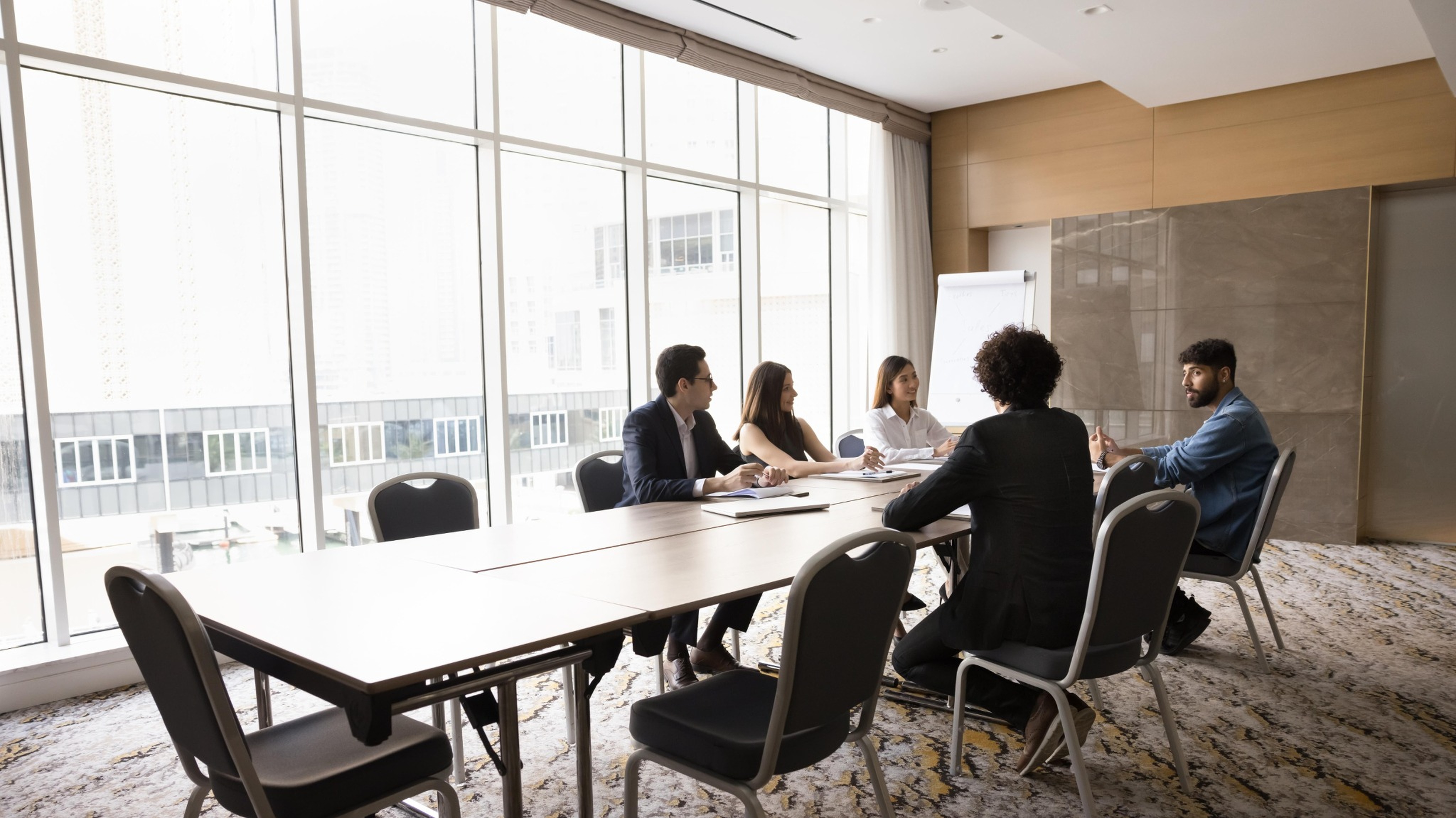 Why Choose Our Private, Public & Commercial Mediation Services in Abu Dhabi